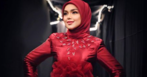 Siti Nurhaliza Bangga Satu Pentas Dengan David Foster "Saya Sedar Diri Belum Dikenali Di Peringkat Antarabangsa, Hanya Glamour Di Asia"