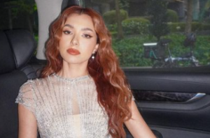 Ramai Tak Puas Hati Tengok Artis Singapura Rampas Trofi Daripada Amelia Handerson