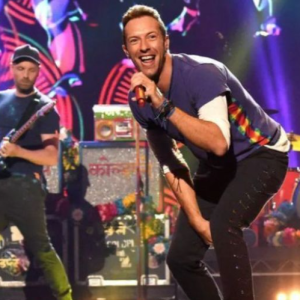 Konsert Coldplay Berlangsung 6 Hari Di Singapura , Peminat Risau, "Mereka Tak  Letih Ke? Mungkin Konsert Akan Jadi Tak Berkualiti"