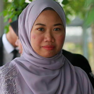 Shuhada Serah Keputusan Perceraian Dengan Hafidz Kepada Mahkamah