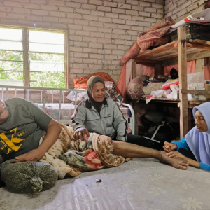 "Nak Bekalan Air Bersih Terus Ke Pili Rumah Je,"- Dah Empat Tahun Berulang Alik Angkut Air Sungai Dan Kolam