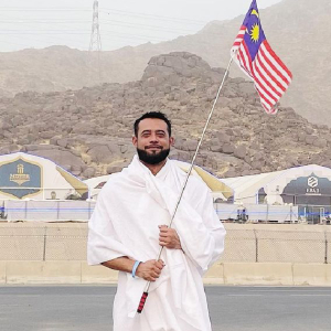 Zul Ariffin Kongsi Gambar Di Arafah Menjelang Waktu Berwukuf