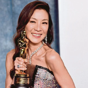 Nama Michelle Yeoh Di Hollywood Walk Of Fame