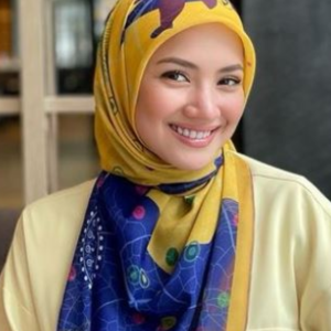 'Fatima Juga Nak Ada Teman Bermain' - Fazura