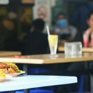 Ambil Makanan, Duduk Meja Paling Hujung, Terus Lari! 3 Bulan Makan Di Kafeteria Langsung Tak Bayar Gara-Gara Tak Ada Duit