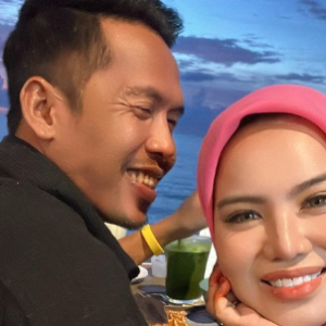 Shuib Tayang Isteri Pandai Masak Mi Segera, Punyalah Sedap Sampai Habis Licin Dihirup