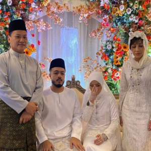 Anak A.Aida Dah Selamat Nikah, Lepaskan 50 Burung Merpati Selepas Akad Nikah "Lepas Kahwin Tinggal Berjauhan, Malaysia-Indonesia"