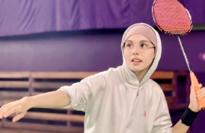 Masya Masyitah Dikutuk Lagi- Tak Pakai Tudung Main Badminton, Nampak Leher