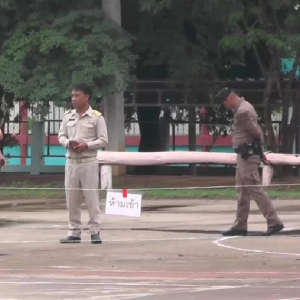 Remaja Putus Tangan Main Takraw Sambil Pegang Bom