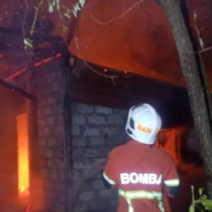 Ibu, 2 Anak Lelaki Terjun Dari Tingkat Atas Rumah Terbakar Di Kota Belud