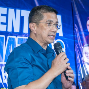 Azmin Ali Tak Jadi Rehat