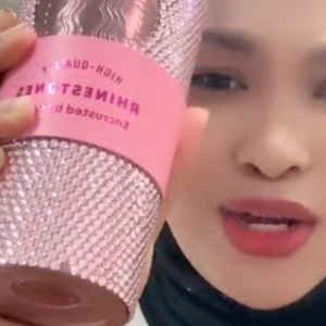 Baru Sehari Beli Lepas 7 Jam Beratur, Wanita Kecewa Rhinestones Tumbler Lisa Blackpink Dah Tercabut