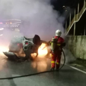 Laki Bini Panjang Nyawa Sempat Keluar Sebelum Kereta Terbakar Di Lebuhraya Persekutuan