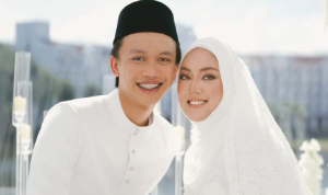 Ubai Menangis Bergambar Dengan Gambar Arwah Ibu, Shila Amzah Tenangkan Dan Kesat Air Mata