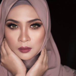 'Tergamak Buat Cerita Konon Saya Bercinta Dengan Naqiu' - Nana