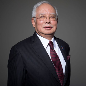 Najib Mohon Hakim Sequerah Tarik Diri Dengar Kes 1MDB