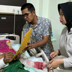 Isteri Bakar Suami Kedekut Duit Buku Sekolah Anak