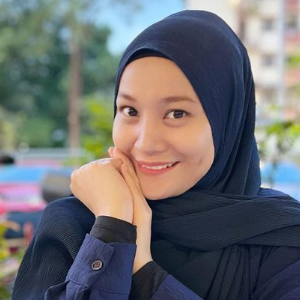 "Cukuplah Buat Akaun Lain Nak Naikkan Diri Sendiri, Psiko!" Yana Samsuddin Berang, Perli Siapa Tu?