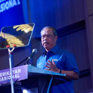 SPRM Mohon Notis Merah Kes Menantu Muhyiddin