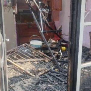 Suami Isteri Baru Kahwin Rentung Dalam Keadaan Berpelukan, Rumah Hangus Terbakar