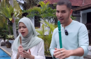 "Janganlah Unfollow, Belilah Produk Saya,” Aliff Syukri Merayu Lepas Dikecam Ambil Ira Kazar Jadi Model Tudung