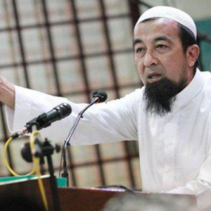 "Selipar Murah, Tudung Isteri Jadi Harta Pusaka, Tak Boleh Bagi Sedekah,"Ustaz Azhar Idrus