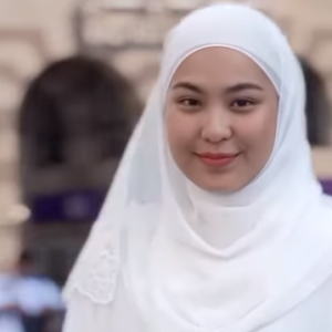 Pakai Tudung, Baju Serba Putih, Janna Nick Dipuji Cantik Bak Bidadari "Semoga Kekal Berhijab"