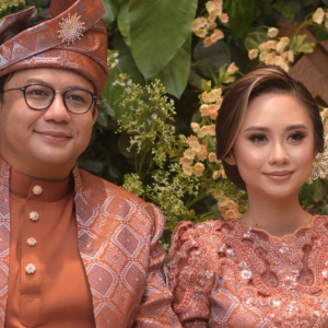 "Orang IQ Rendah Suka Buat Lawak Bodoh" - Intan Najuwa Sindir Individu Komen Suami Dah Tua