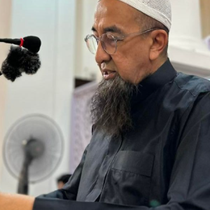 Peniaga Dah Tak Fikir Berkat! Ustaz Azhar Idrus Tegur Pelanggan Beratur Berjam-Jam, Rasa Hebat Beli Makanan Viral