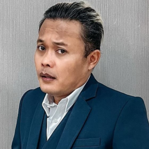 'Wajah Saya Memang Begini' - Sule Dicop Sombong Sebab Buat Muka Sombong Ketika 'Interview'