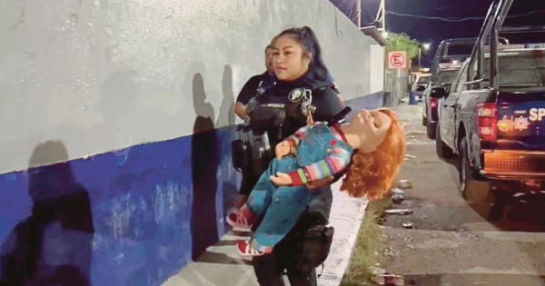 Polis Tangkap Anak Patung 'Chucky'