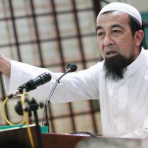 "Haram Imam Basuh RXZ Guna Air Masjid," – Ustaz Azhar Idrus