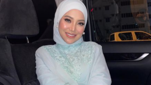 Mawar Rashid Padam Semua Gambar Tak Bertudung- Putuskan Hubungan Dengan Keluarga, Hanya Bercakap Dengan Ahli Terapi