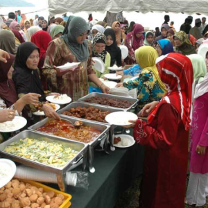 Tak Sesuai- Pendakwah Tegur DJ Kenduri Baca Doa Waktu Tetamu Makan, Ceduk Lauk