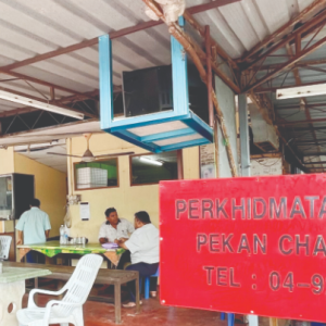 Ratusan Kereta Sapu Curi Penumpang, Pemandu Teksi Menderita Susah Cari Makan