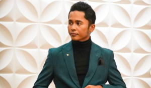 "Masa Gemuk Boleh Terkinja-Kinja Atas Pentas, Bila Kurus Jadi Kurang Aktif,"-Hafiz Suip