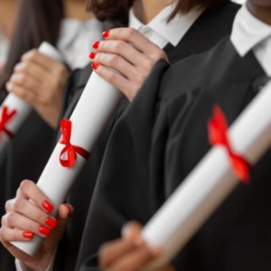 Sekolah Buat Majlis Graduasi Tingkatan 5 Di Hotel, Mak Ayah B40 Gerhempas Pulas Nak Cari Duit