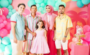 Kemaskan Baju Untuk Pergi Bercuti, Rozita Che Wan Dianggap Terlampau Manjakan Anak