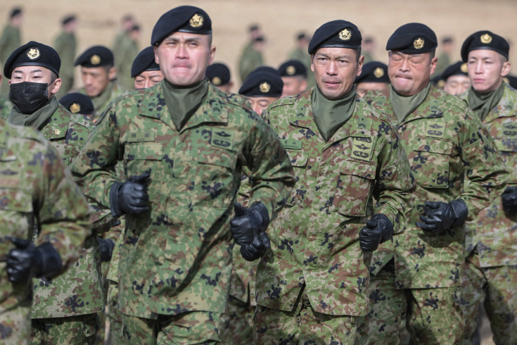Askar Jepun Dibenar Berambut Panjang Untuk Menarik Minat Golongan Muda