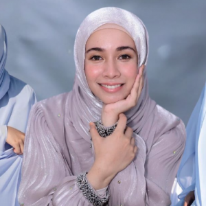 “Tidak Mahu ‘Kepochi’ (Ambil Tahu) Hidup Orang Lain" – Amira Othman