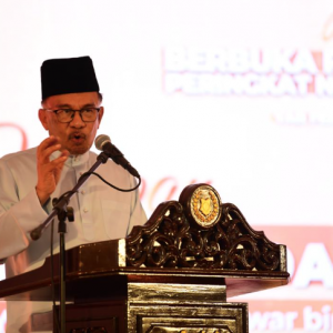 Anwar Minta Pembangkang Cermin Diri Isu Harga Barang, Kos Sara Hidup - "Saya Pergi Bazar Dan Tanya Khabar Peniaga Dan Harga"