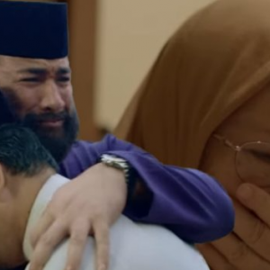 Filem Pendek Raya Berjudul ‘Mak’ Lakonan KJ, Beto Kusyairy & Sharnaaz Ahmad Buat Penonton Menangis