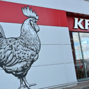 KFC dibuka semula tanpa logo Kolonel Sanders