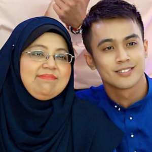 Dihina Seperti Binatang, Ibu Aliff Aziz Tenang Layan Netizen