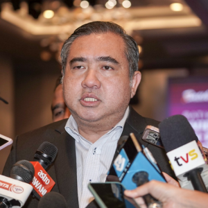 Kerajaan tiada kuasa kawal harga tiket penerbangan – Anthony Loke