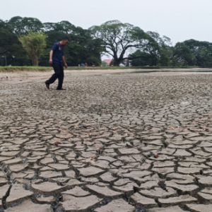 Tasik Taiping Kering Kontang : "Tak ada sebab (untuk pam air dari sungai berdekatan) kerana ia memerlukan kos," - MB Perak