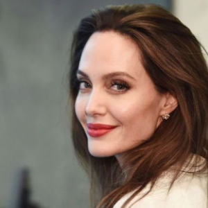 Tertekan sampai tak mahu hidup, Angelina Jolie pernah terfikir cari pembunuh upahan untuk bunuh dirinya