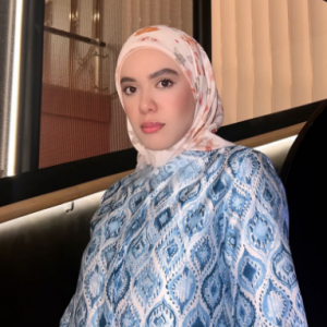 Julia Farhana Dedah Ada Penerbit Minta Buka Tudung