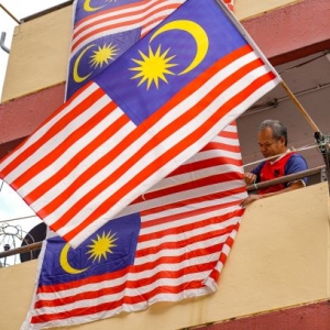 Mempamerkan Bendera Negara Di Flat, Menyalahi Undang-Undang!