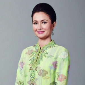 Wajah Tuanku Zara Salim Waktu Kecil Curi Perhatian, Peminat Teruja